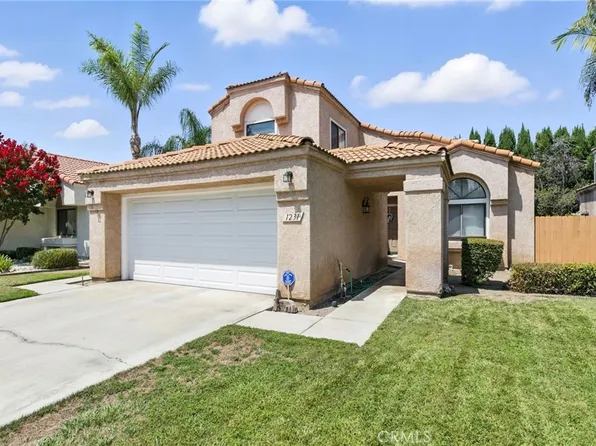 1231 Via Antibes St, Redlands, CA 92374