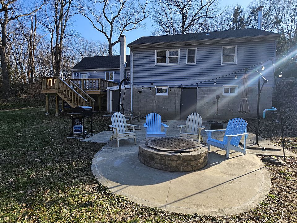 1st image of 23 Ferris Dr