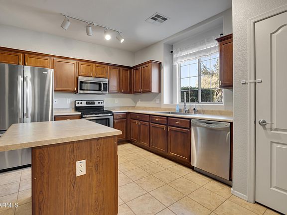 4th image of 4927 W ESCUDA Drive