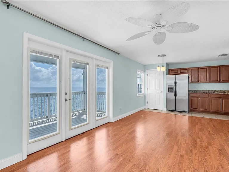 Coquina Key Dr SE — Photo 7