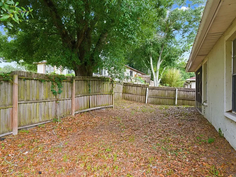 3726 Albion Ct — Photo 27