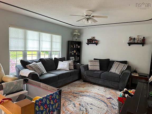 3rd image of 12 Gillis Way