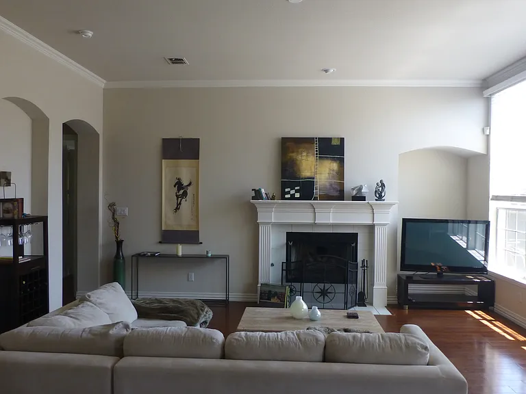 2508 Sir Percival Ln — Photo 8