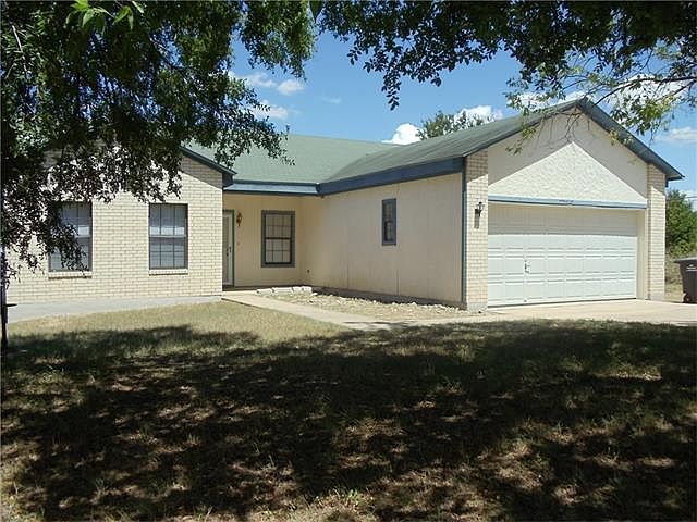 1st image of 124 N Mockingbird Cir
