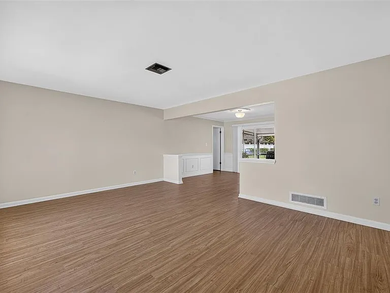 125 E Faith Ter — Photo 4