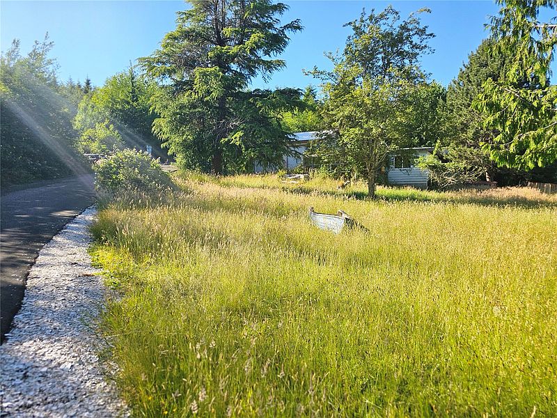 2nd image of 621 Ostman Road