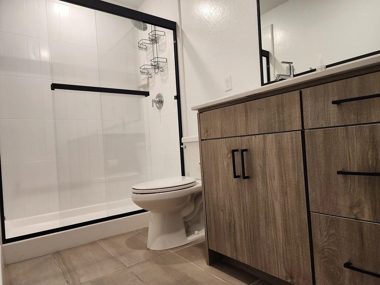 3 bed, 1383 sqft, $2,500 — Photo 3