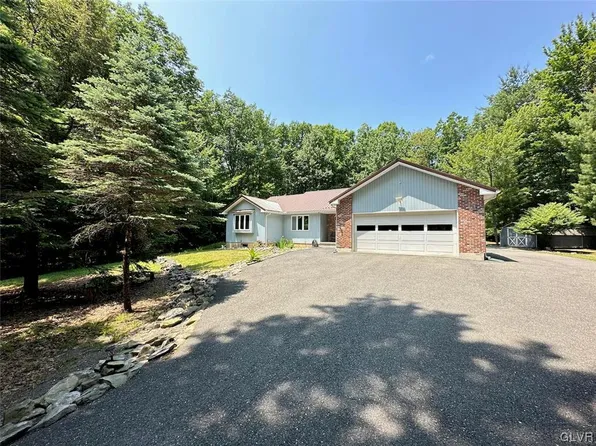 211 Springwood Ct, Saylorsburg, PA 18353