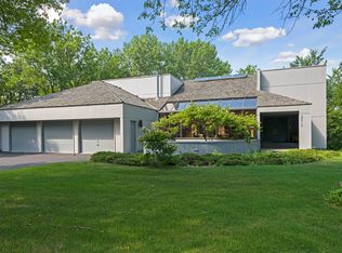 2210 Isengard St, Minnetonka, MN 55305