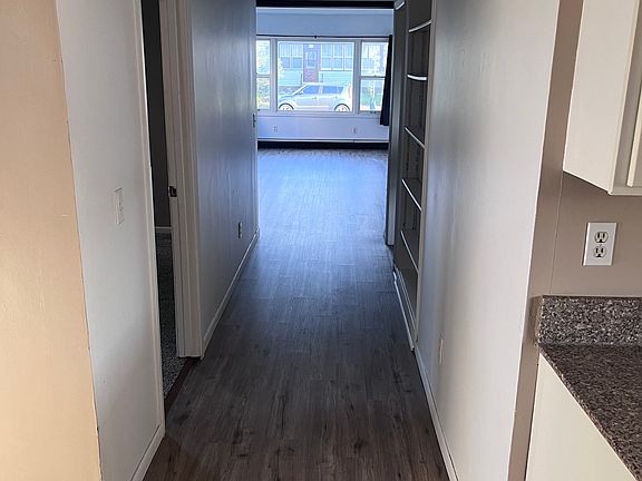 5th image of 1359 Thomas Ave APT 1