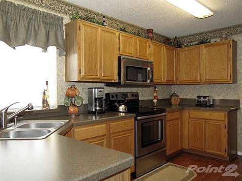 3rd image of 6820 Wooddale Dr