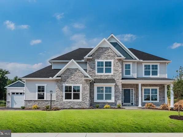 2360 Greenbriar Ln, Enola, PA 17025