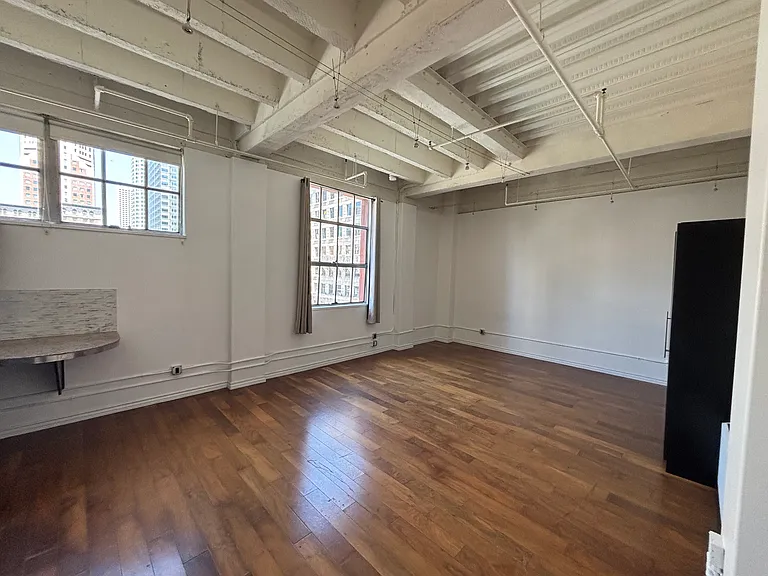 312 W 5th St #526 — Photo 5