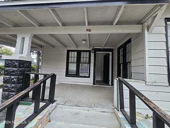 3rd image of 553 W 18TH Street