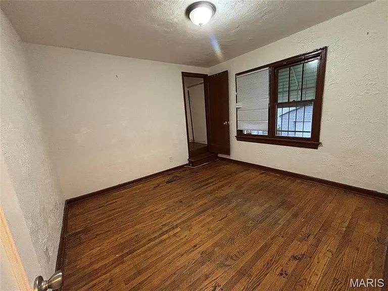 5916 Alpha Ave — Photo 10