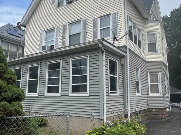 32 Lenox Street, Hartford, CT 06154