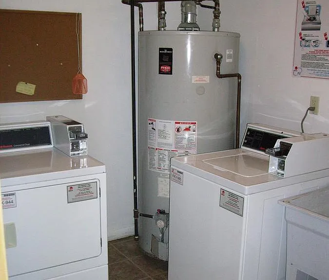 938 S Grove St #2 — Photo 2