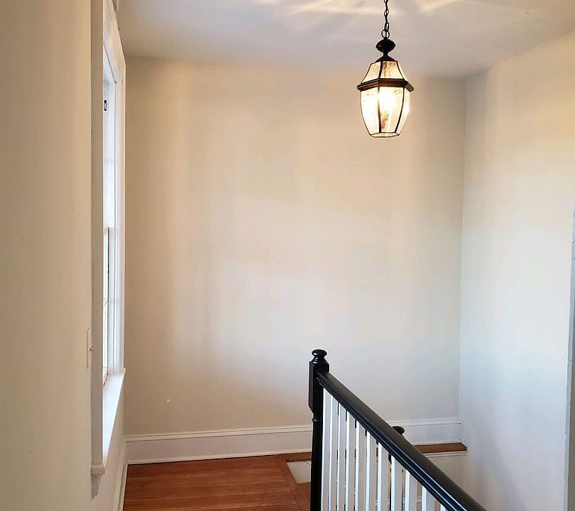 1st image of 624 S Sycamore St APT 3