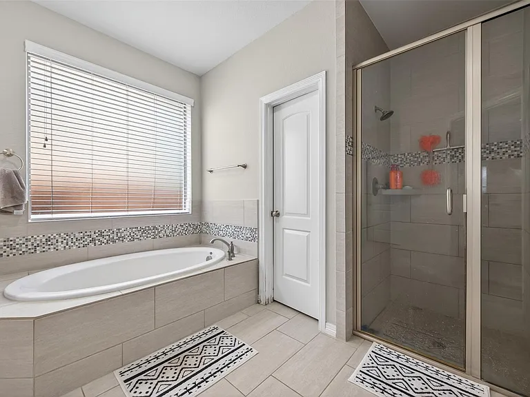 4114 Dover Harbor Ln — Photo 24
