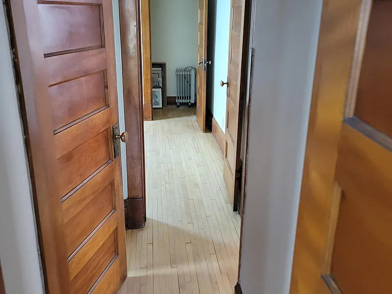 1681 Van Buren Ave #1 — Photo 23