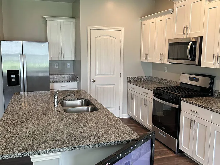 7951 Hickory Meadow Rd — Photo 10