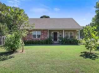 519 S 15th St, Rogers, AR 72758