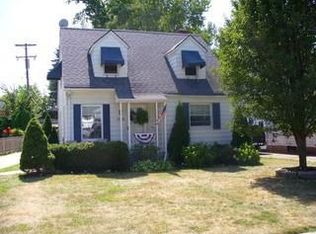 15723 Munn Rd, Cleveland, OH 44111