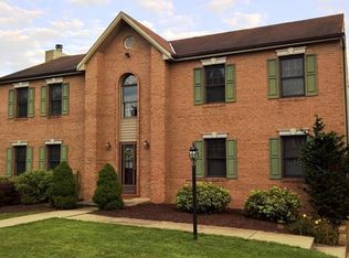 128 Carriage Dr, Plum, PA