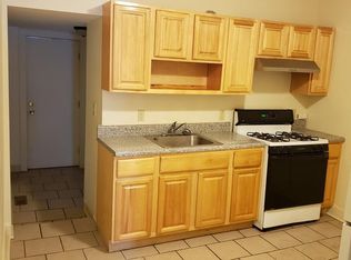 3 Hudson Ct, Trenton, NJ 08611