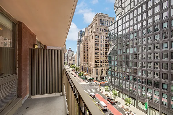 Sold by Keller Williams NYC | media 15