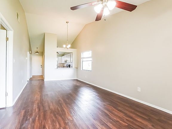 5th image of 8611 Drayton Ct