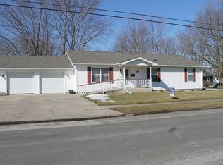 700 S 11th St, Monmouth, IL