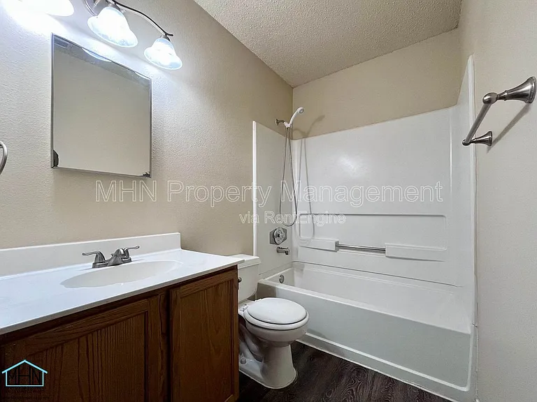 8143 Chestnut Manor Dr — Photo 33