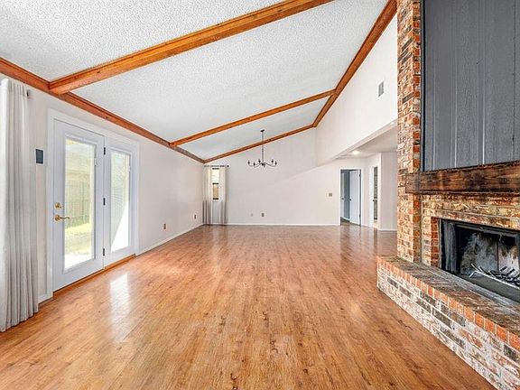 4th image of 9322 Charwood Dr