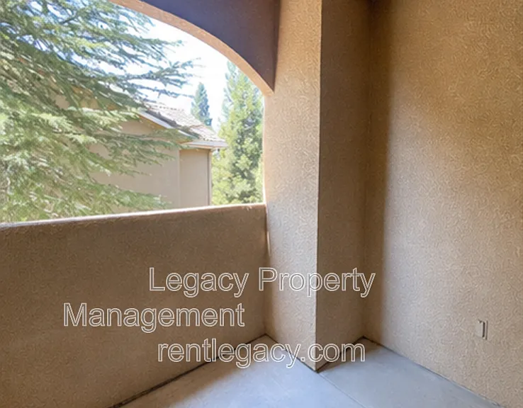 501 Gibson Dr #424 — Photo 10