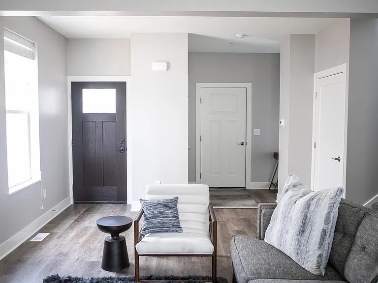 Evergreen Townhomes — Photo 13