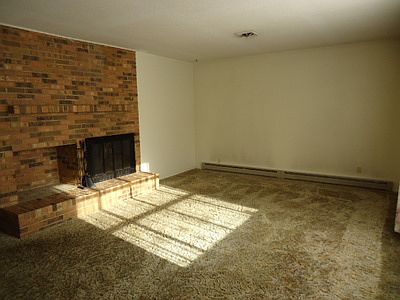 2nd image of 105 W Chestnut St