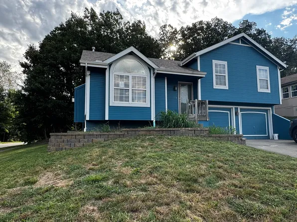 5627 NE Palmer Dr, Kansas City, MO 64119