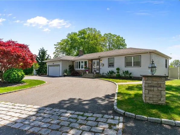 5 Monticello St, North Providence, RI 02904