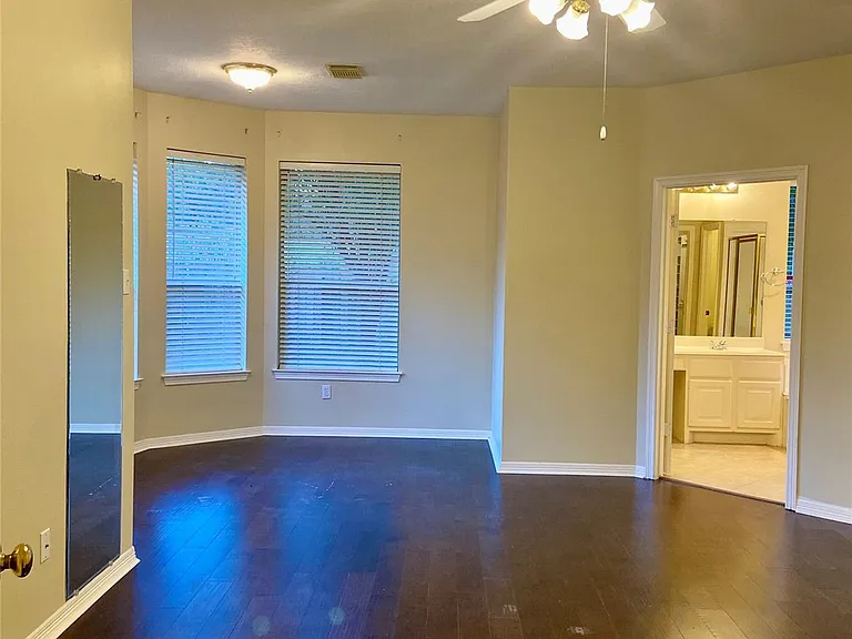 2915 Sycamore Tree Ct — Photo 15