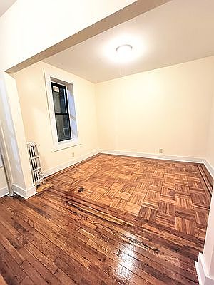 1st image of 424 New York Ave #4