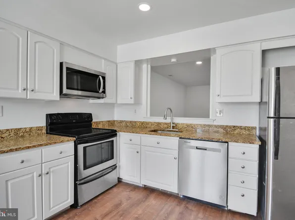 107 Conway Ct, Exton, PA 19341