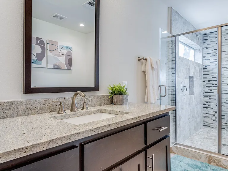 5017 Manett St #106 — Photo 9