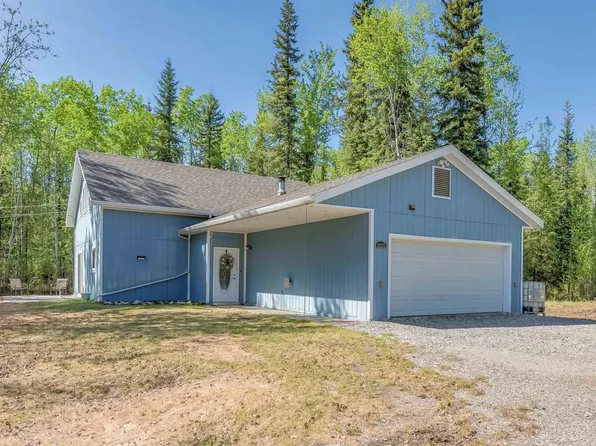 2325 Bordeaux St, North Pole, AK 99705