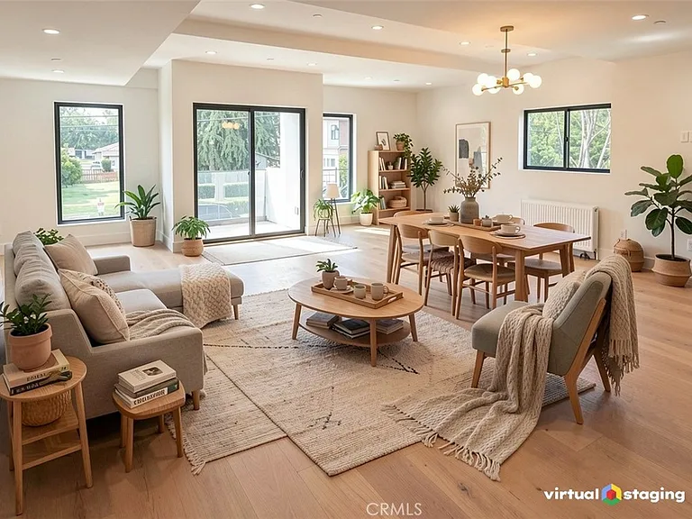 12816 Bloomfield St — Photo 3
