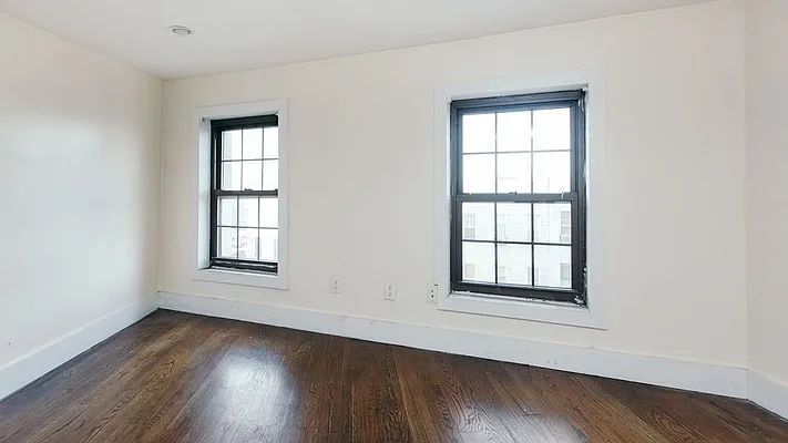 Rented by Nooklyn NYC LLC | media 13