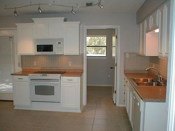 2nd image of 9702 Rosalie Ct
