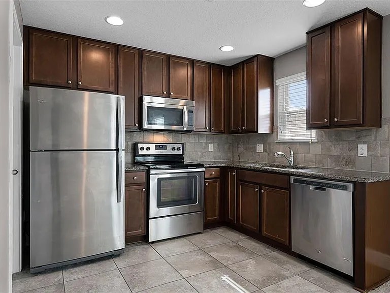 8623 Via Trieste Dr — Photo 6