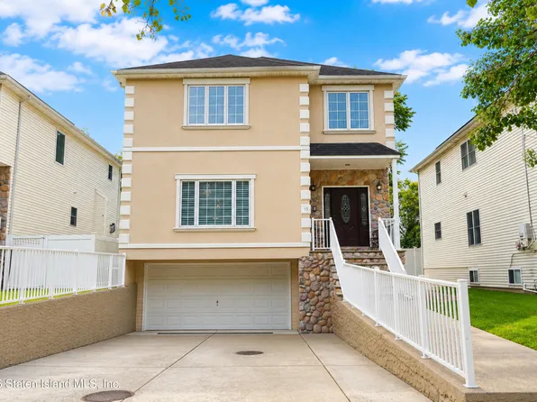 15 Lundsten Ave, Staten Island, NY 10309