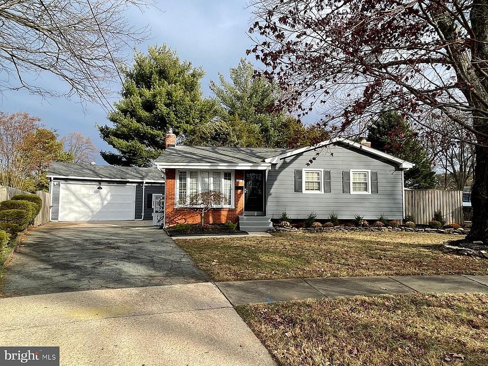 1st image of 13020 Saint Charles Pl